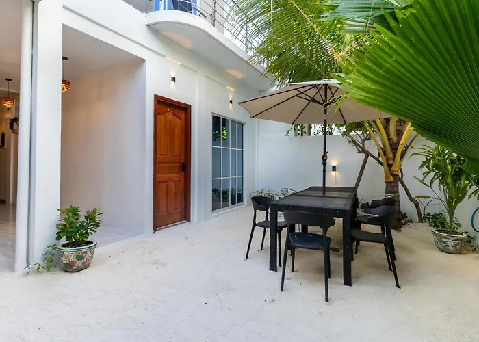 Coco Ukulhas Villa